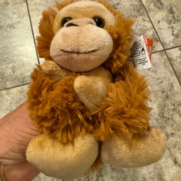NWT Wild Republic hugger plushie orangutan - Picture 10 of 10